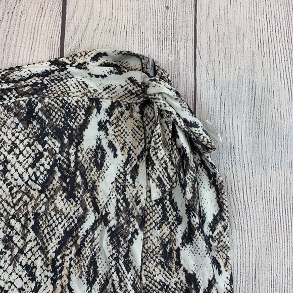 Maurices Skirt sz XL Snakeskinl Print Wrap Style Midi Length 29" New NWT - Picture 2 of 9